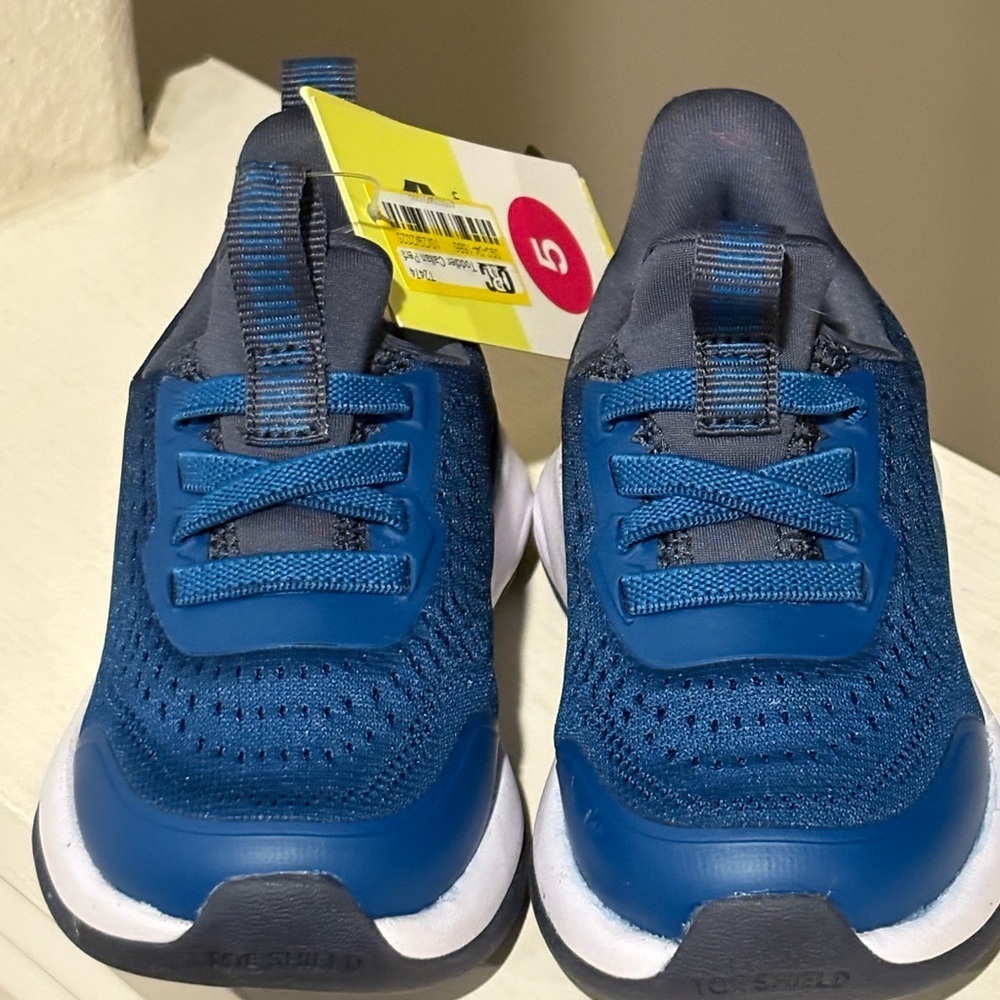 Toddler Callan Performance Sneakers - All In Motion Size 5C NEW - Picture 3 of 6